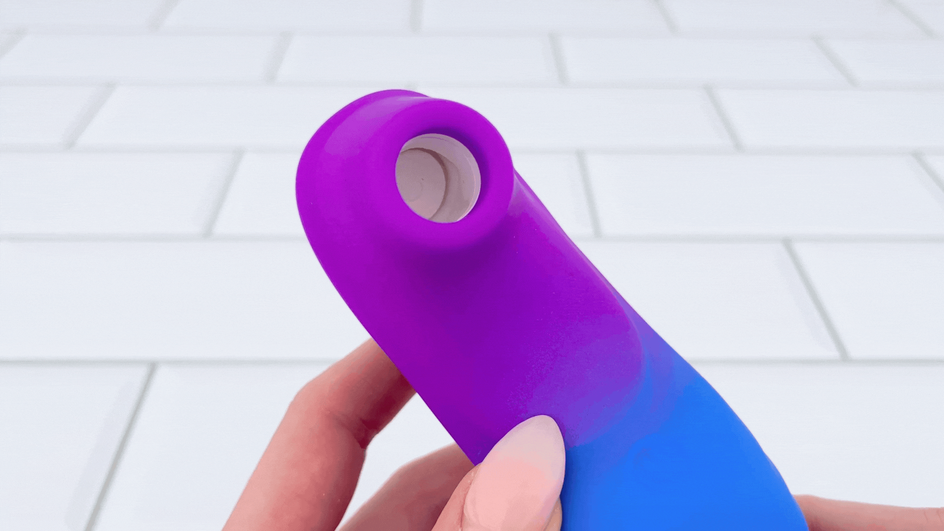 Aurora Rechargeable Air Pulse Clit Stimulator - Feels Like Clit Kisses!