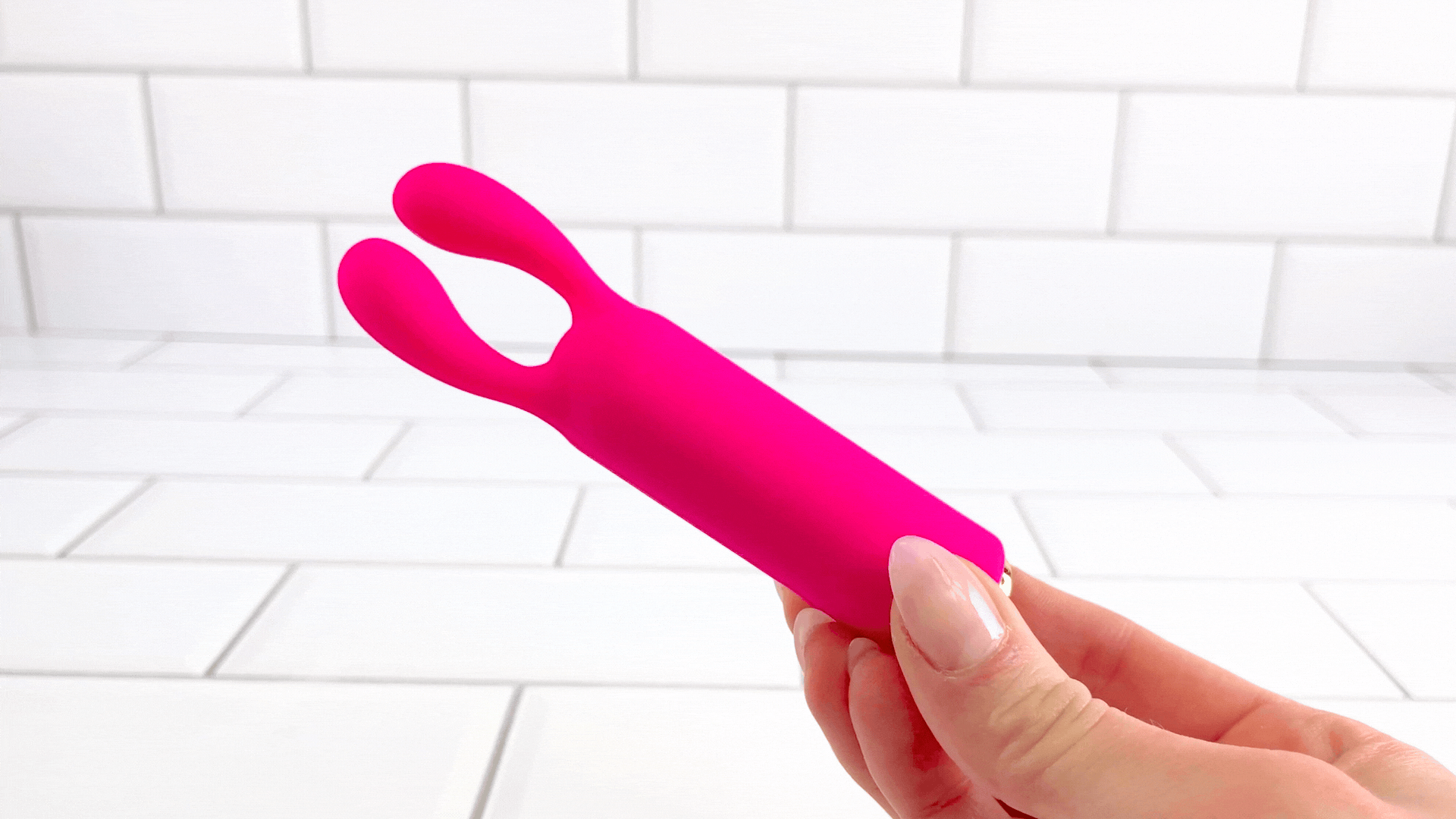Mini Silicone Clit Encasing Vibe - Surrounds Your Clit in Powerful Pleasure!