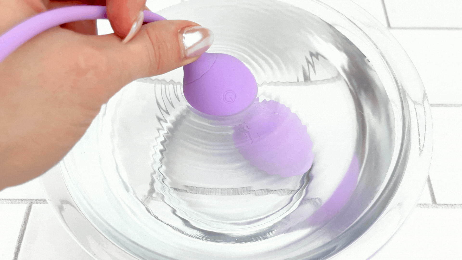 The Menina - Bouncing and Rolling Silicone Vibrating Kegel Exerciser with Remote