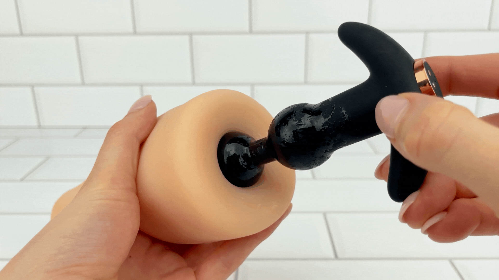 Macio Silicone Beaded Anal Vibrator Plug